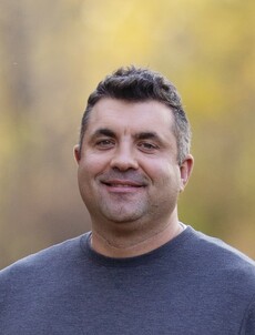 Photo of Dan Requa